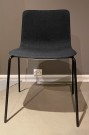 Fredericia, Pato Chair 4202, Mørkt grått stoff  (utstillingsmodell) thumbnail